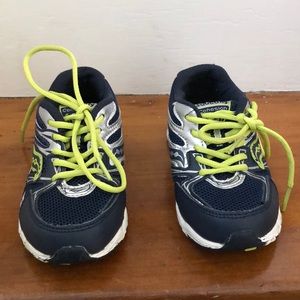 Saucony toddler sneakers size 9W